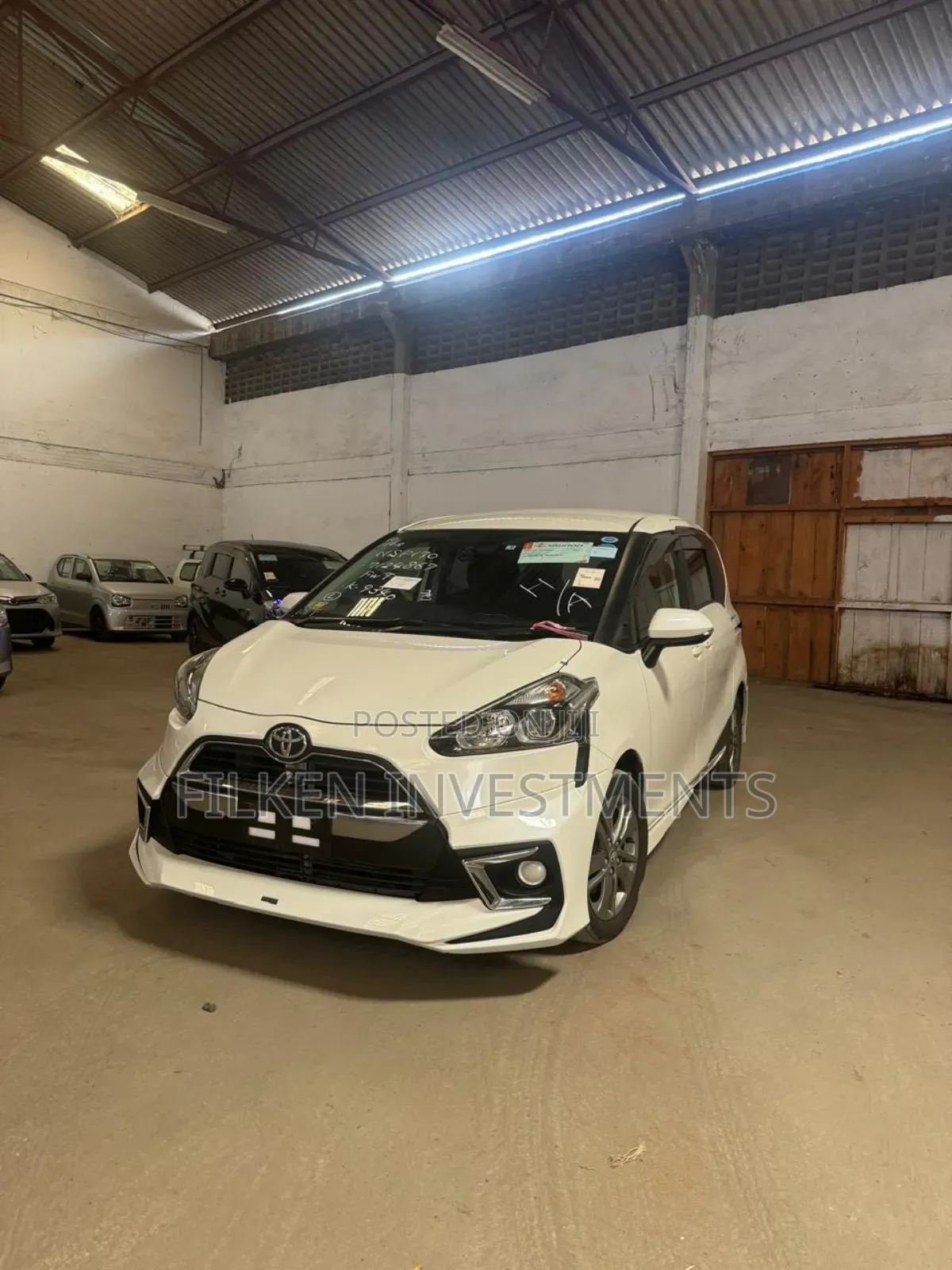 Toyota Sienta 1.5 FWD (6-seater) 2019 White