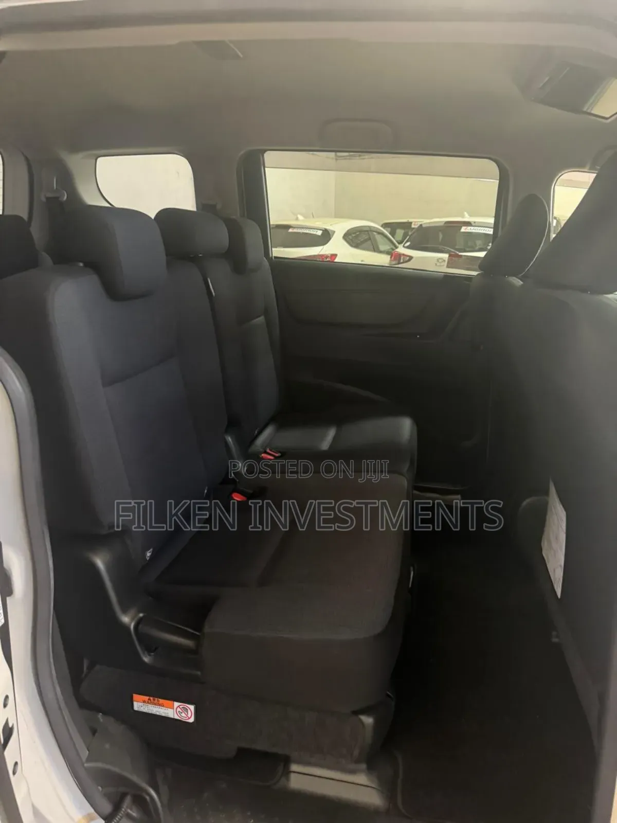 Toyota Sienta 1.5 FWD (6-seater) 2019 White