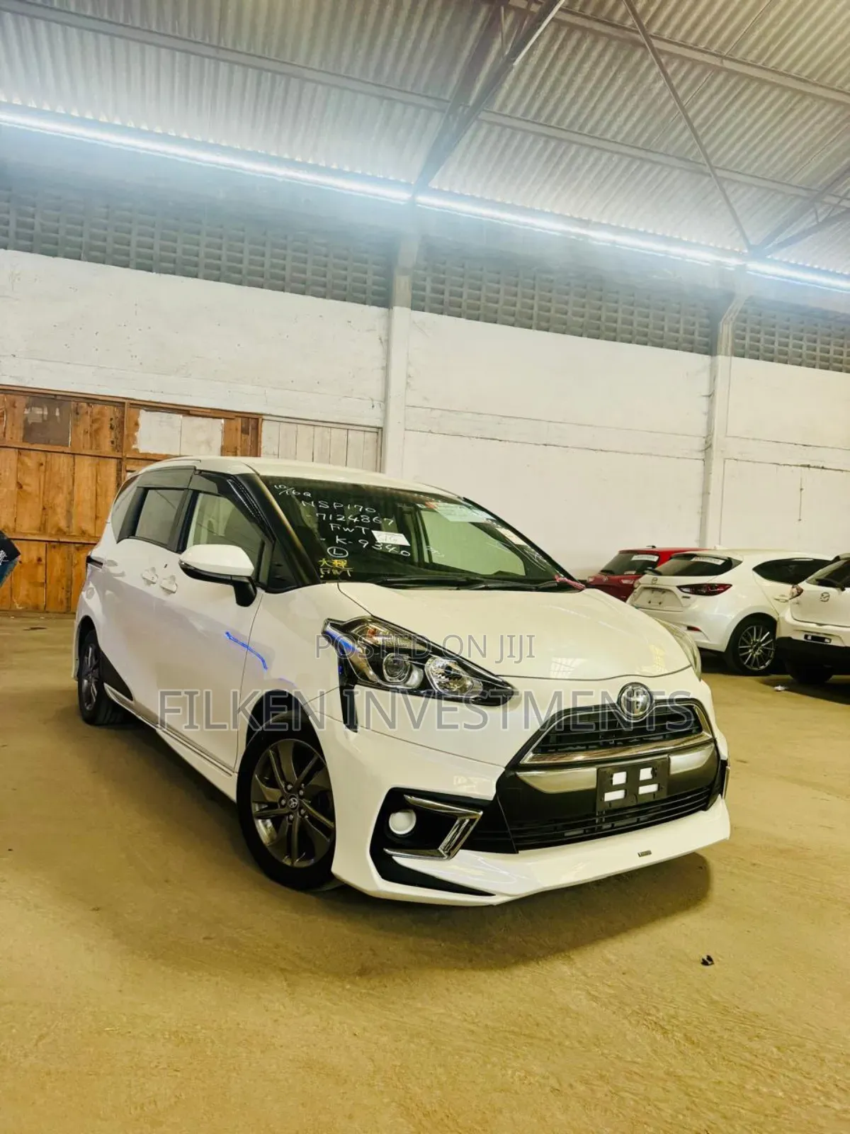 Toyota Sienta 1.5 FWD (6-seater) 2019 White