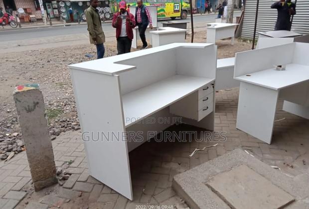 1.4m Reception Desk - thumbnail 3