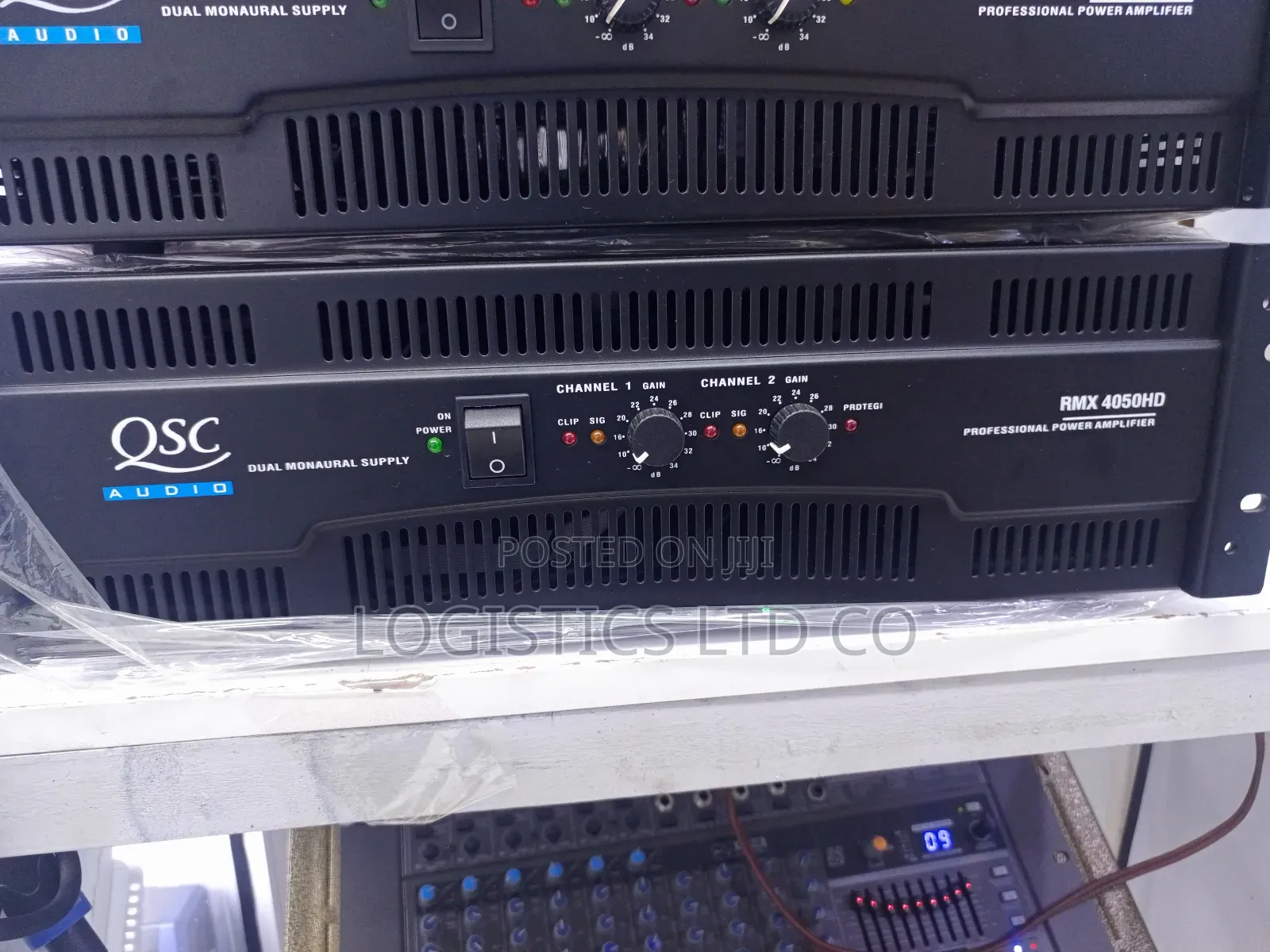 QSC RMX 4050a Power Amplifier