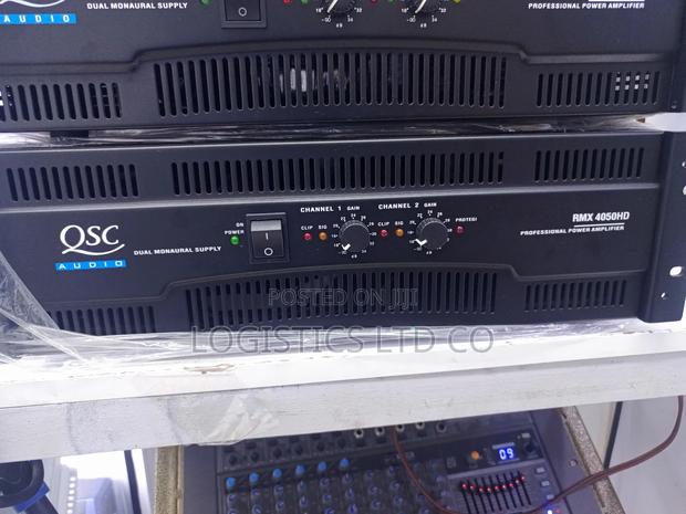 QSC RMX 4050a Power Amplifier
