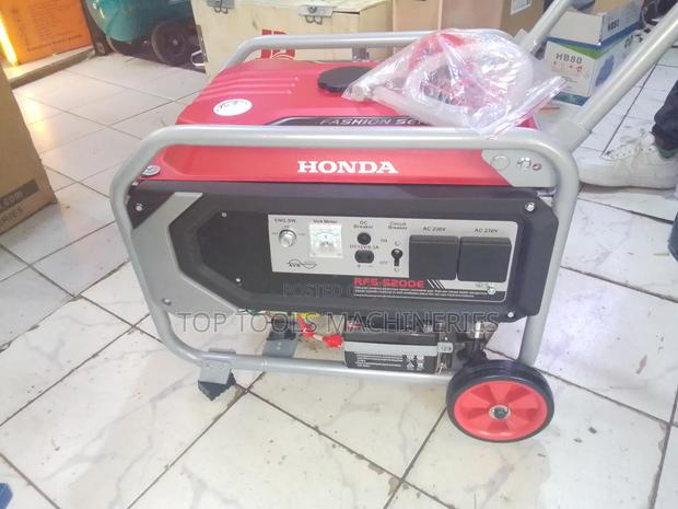 Original Honda 4500w/4.5kva Petrol Key Start, With Wheels - main view