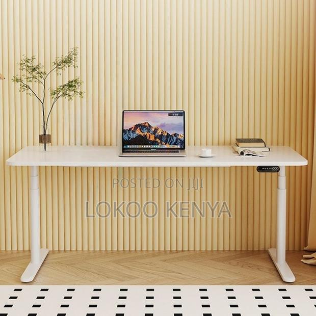 Office Desk: Manually Adjustable Office Desk - thumbnail 5