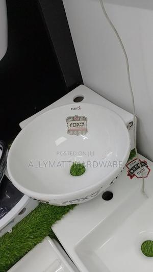 Unique 90 Degrees Corner Basin - thumbnail 2