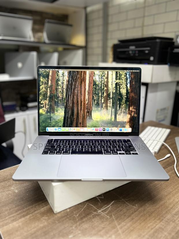 Laptop Apple MacBook 2019 16GB Intel Core I7 SSD 512GB - thumbnail 3