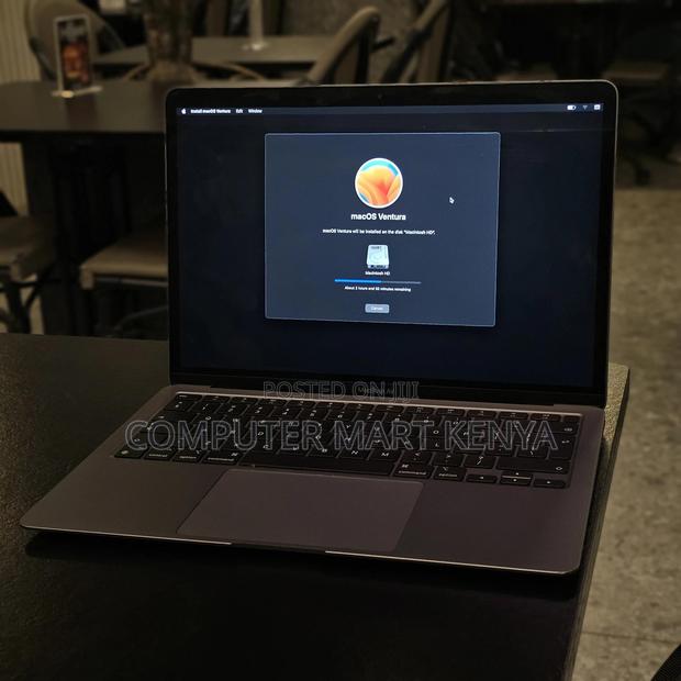 New Laptop Apple MacBook Pro 2021 M1 8GB Apple M1 SSD 512GB