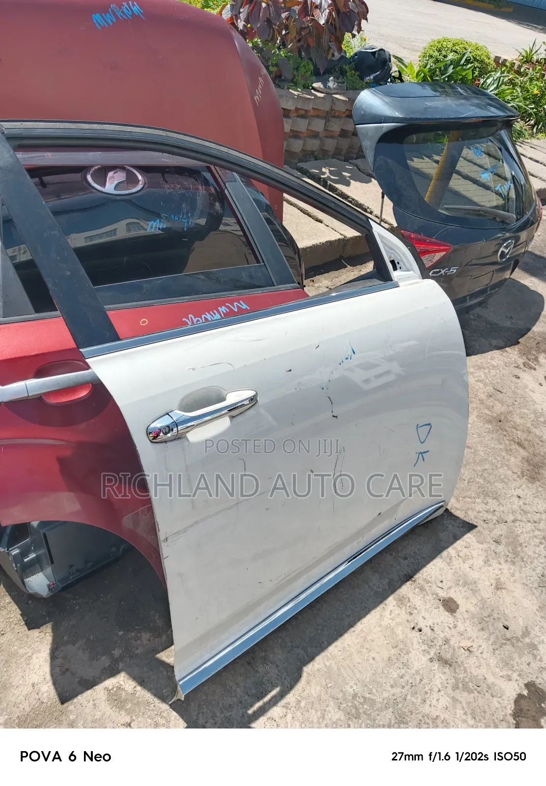 Harrier Zsu60 Front Door