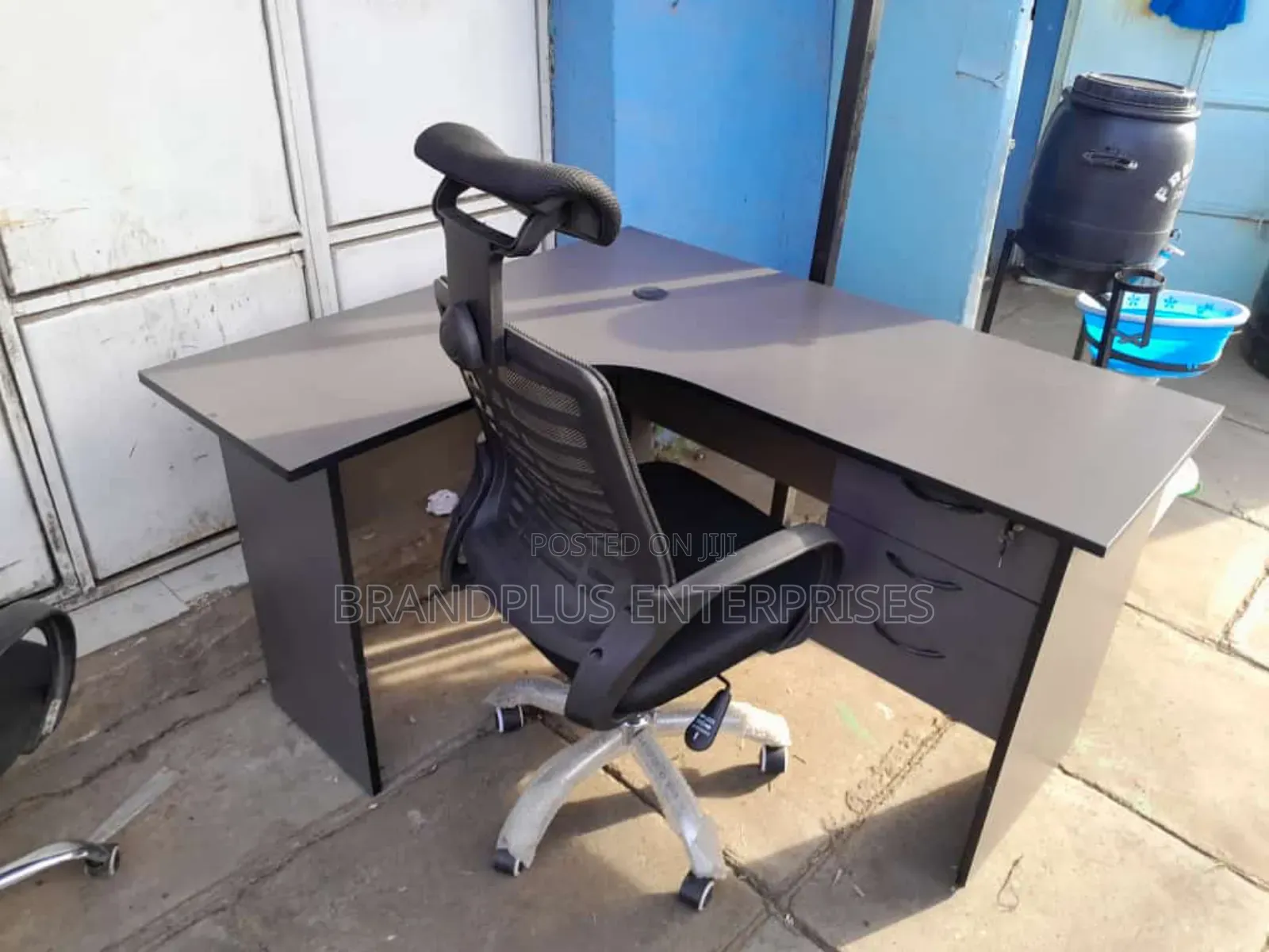 L Shaped Desk and Headrest Chair Combo