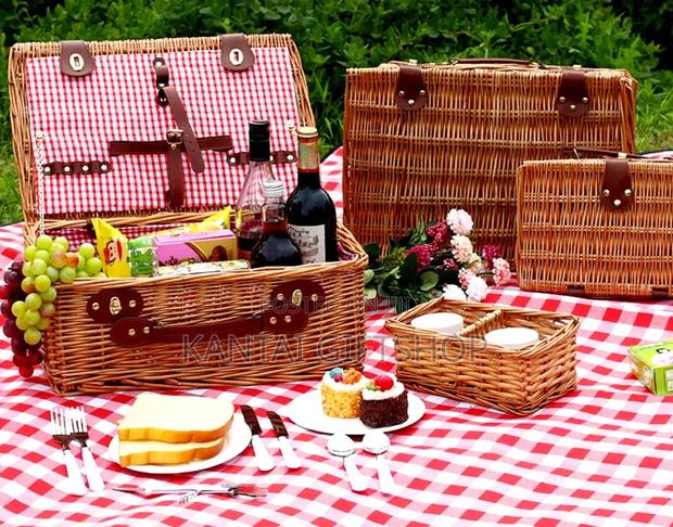 Wicker Picnic Basket - main view