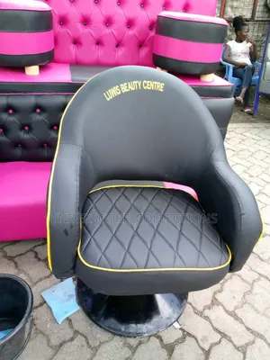Pedicure Seats. Not Hydrolic but Very Comfy