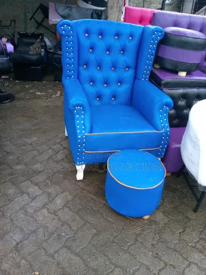 Pedicure King Size Seats With Puff.