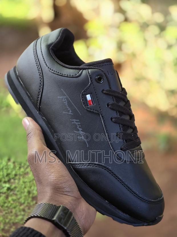 New Black Quality T. Hilfigers 40-45 - thumbnail 5