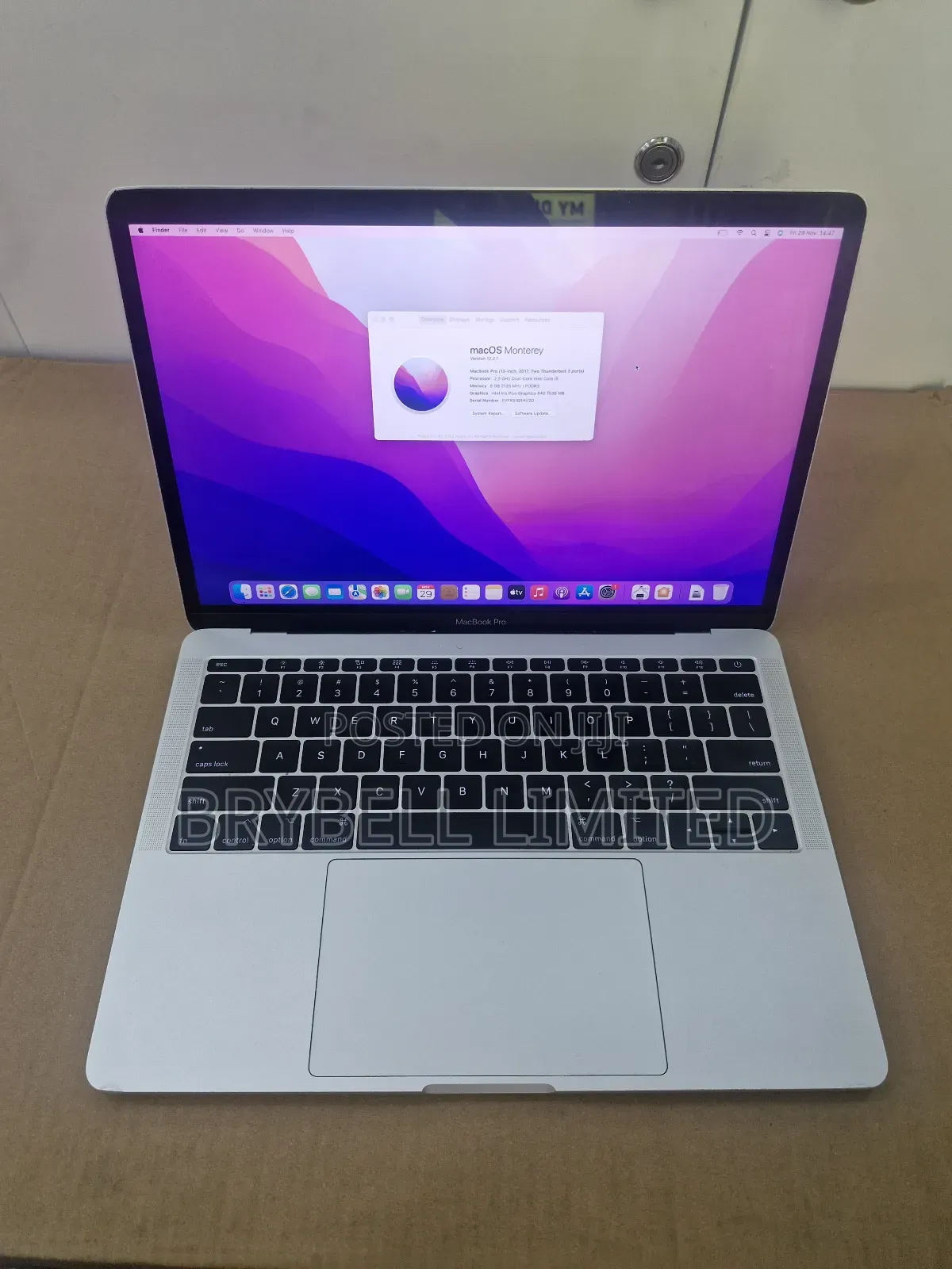 Laptop Apple MacBook Pro 2017 8GB Intel Core I5 SSD 256GB