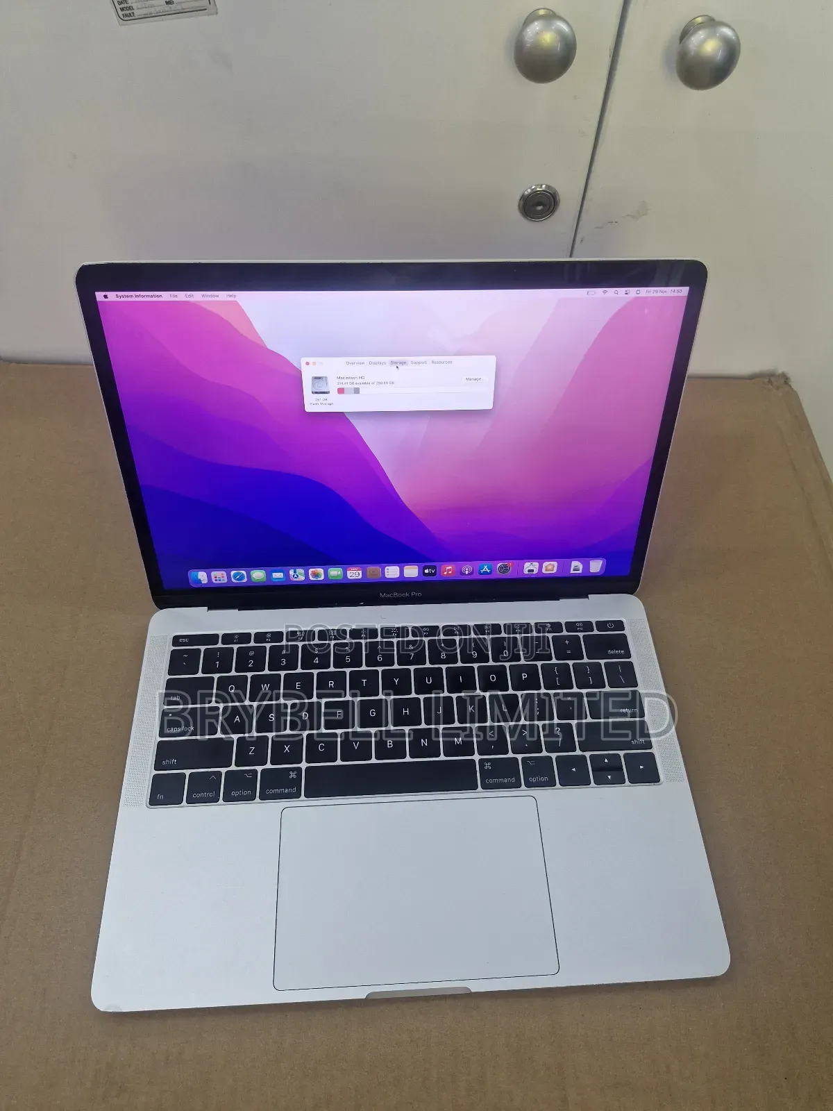 Laptop Apple MacBook Pro 2017 8GB Intel Core I5 SSD 256GB
