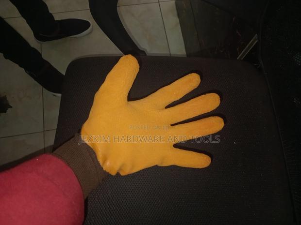 Cut Resistant Gloves - thumbnail 5