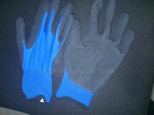 Cut Resistant Gloves - thumbnail 2