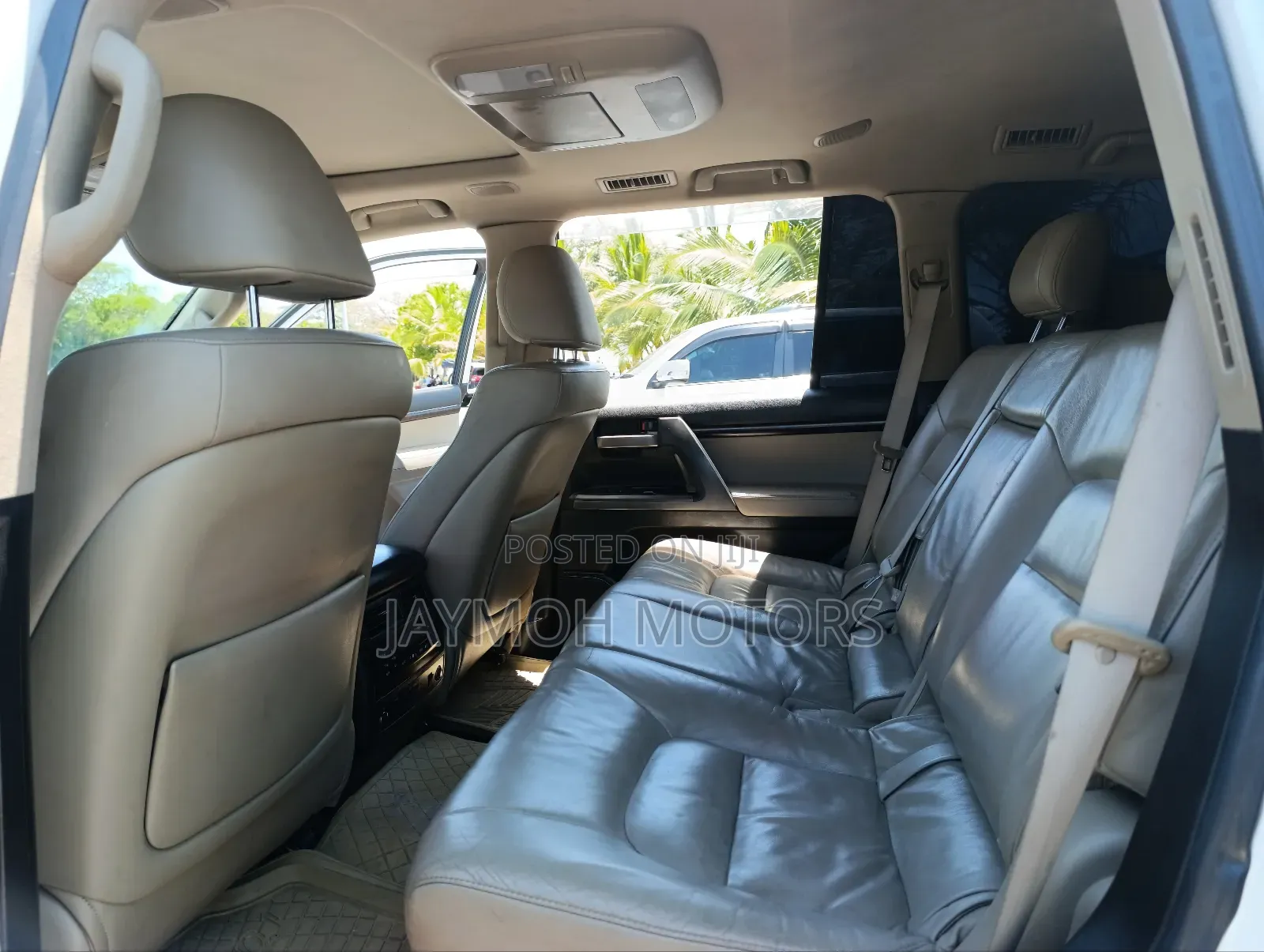 Toyota Land Cruiser 2013 White