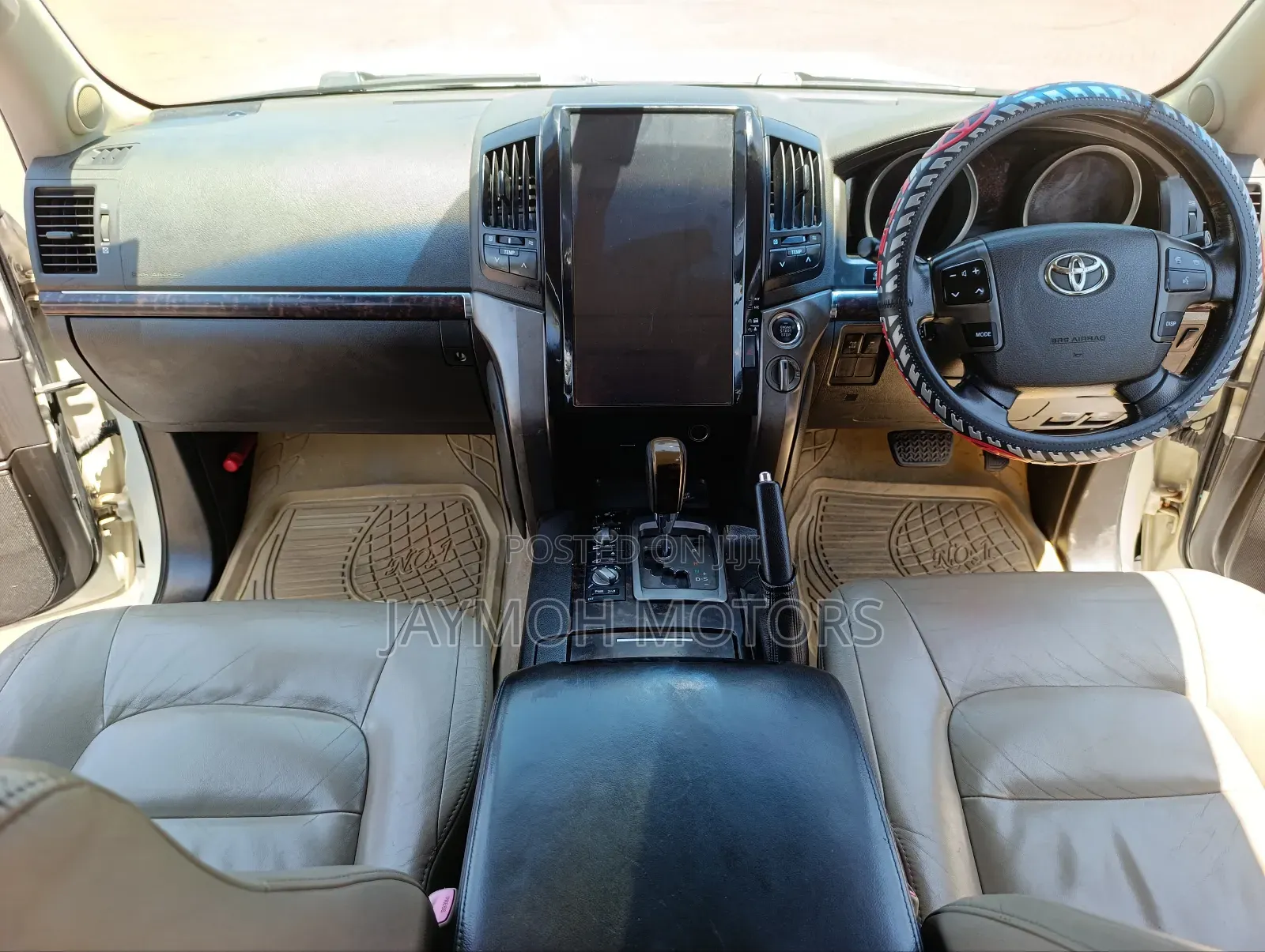 Toyota Land Cruiser 2013 White