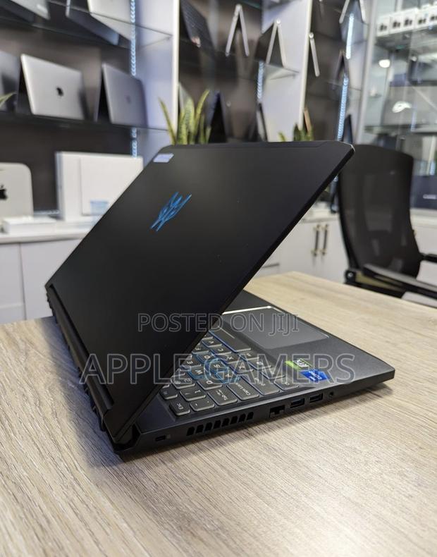Laptop Acer Predator Triton 300 16GB Intel Core I7 SSD 1T - thumbnail 3