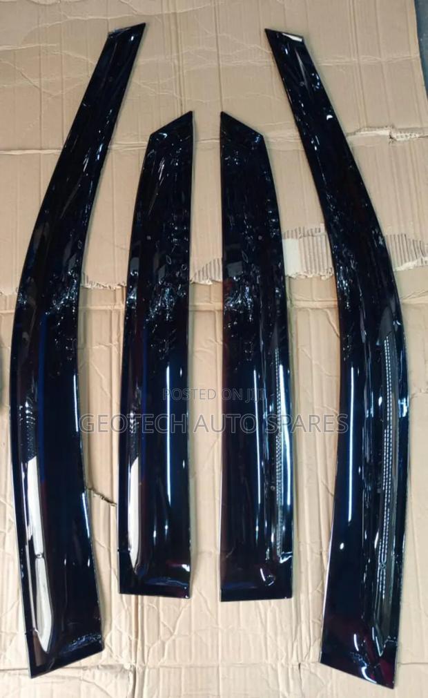 Subaru Forester Windbreakers - main view