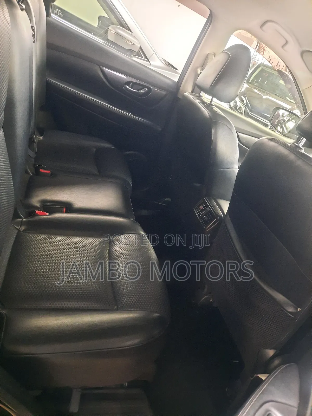 Nissan X-Trail 2.0 Petrol FWD 2017 Silver