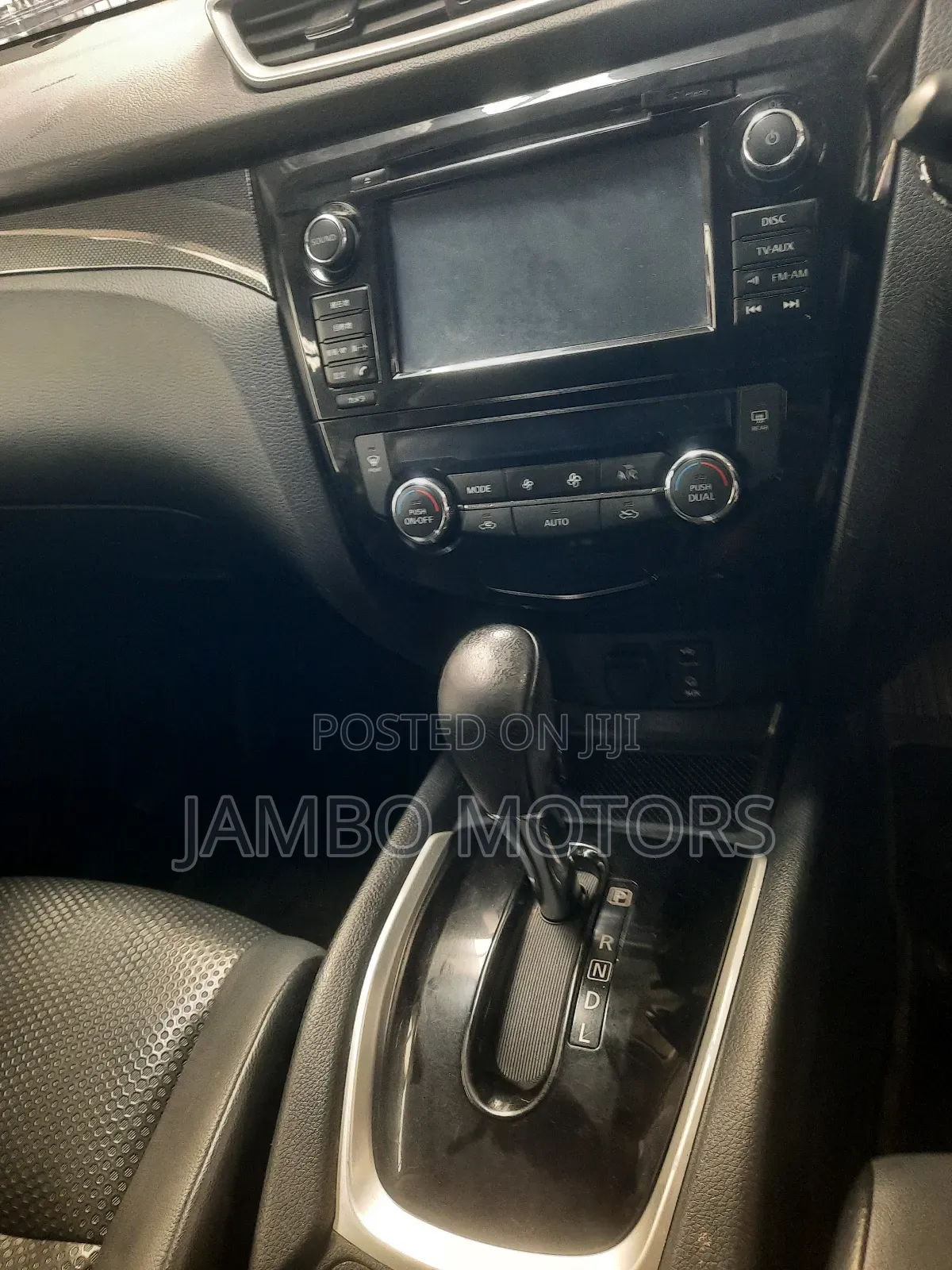 Nissan X-Trail 2.0 Petrol FWD 2017 Silver