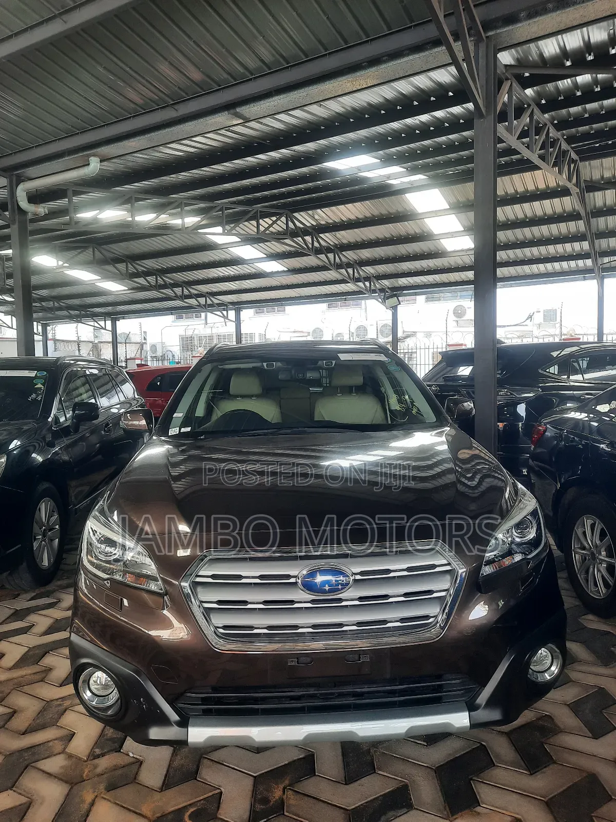 Subaru Outback 2.5i Touring AWD 2018 Brown