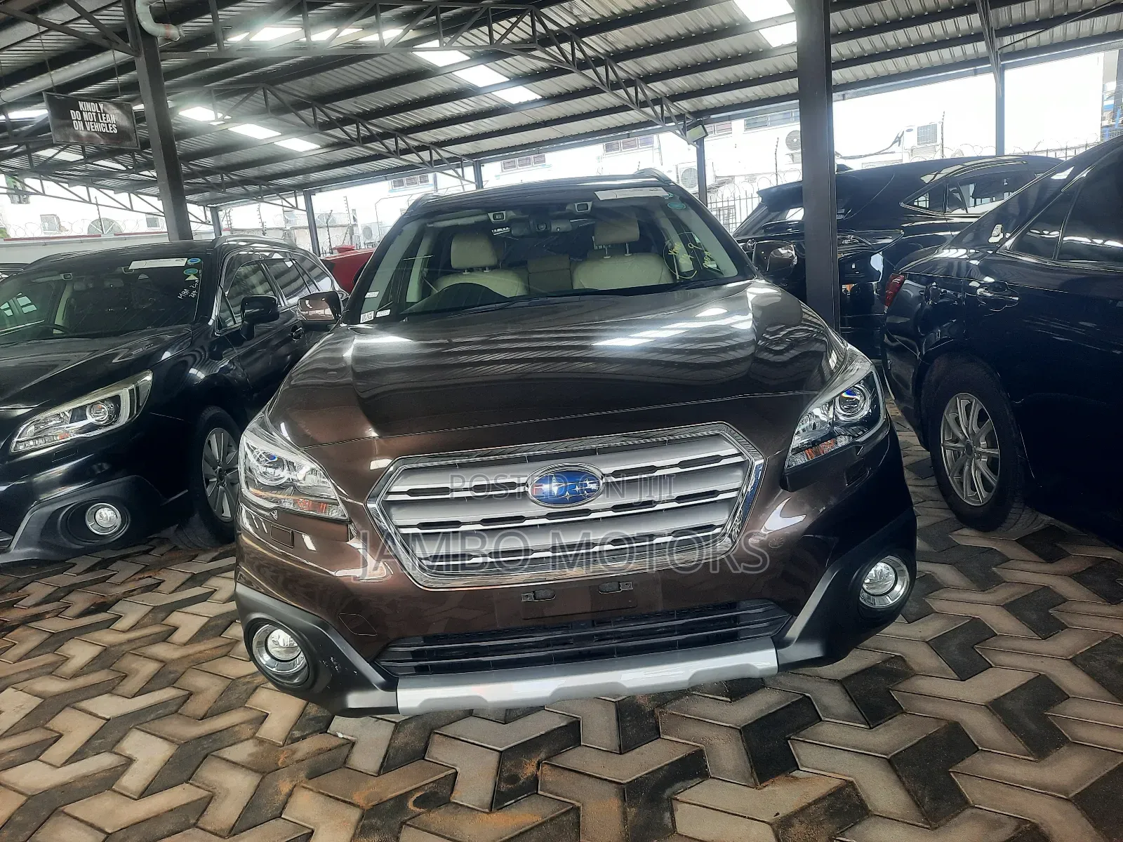 Subaru Outback 2.5i Touring AWD 2018 Brown