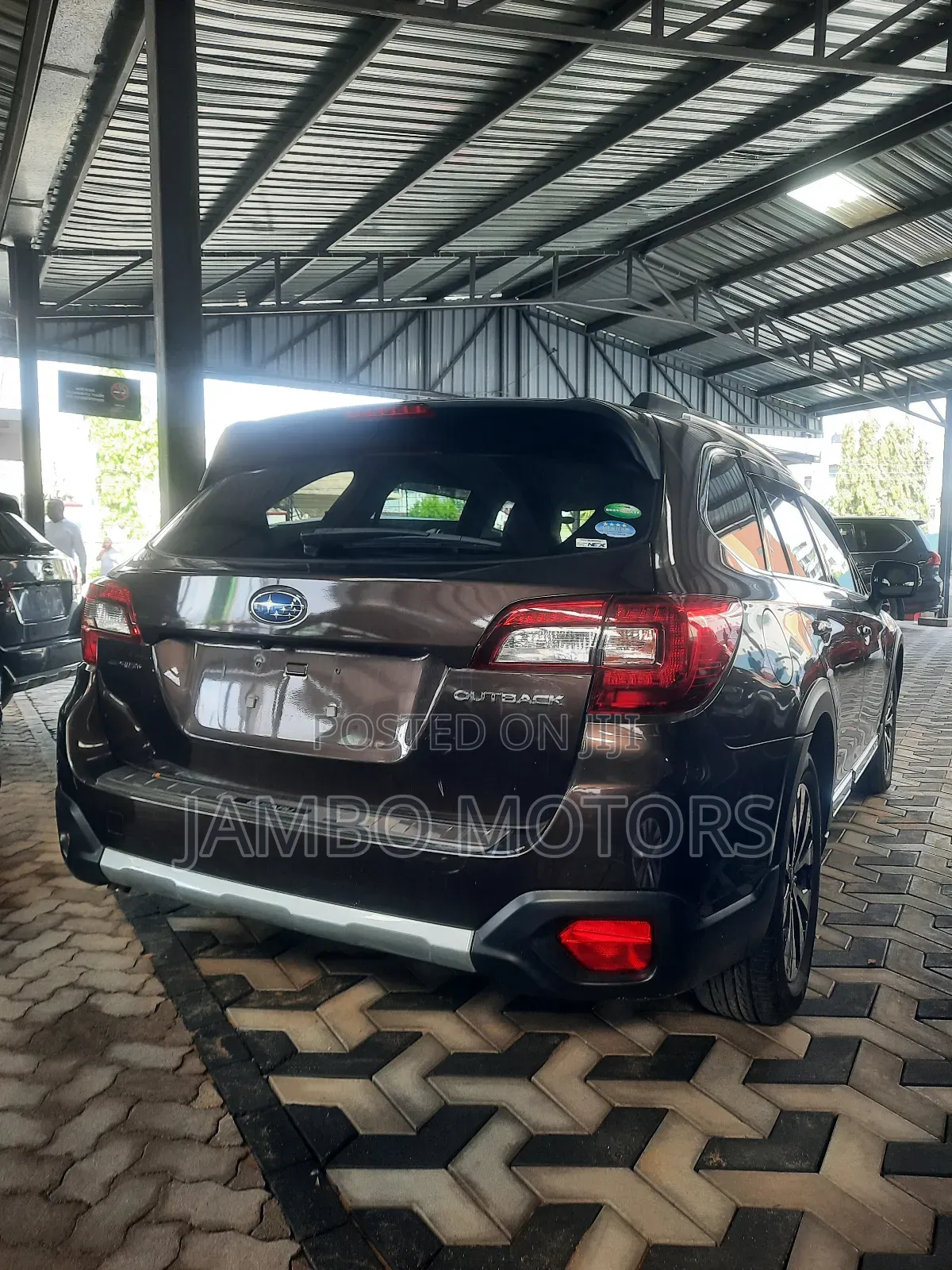 Subaru Outback 2.5i Touring AWD 2018 Brown