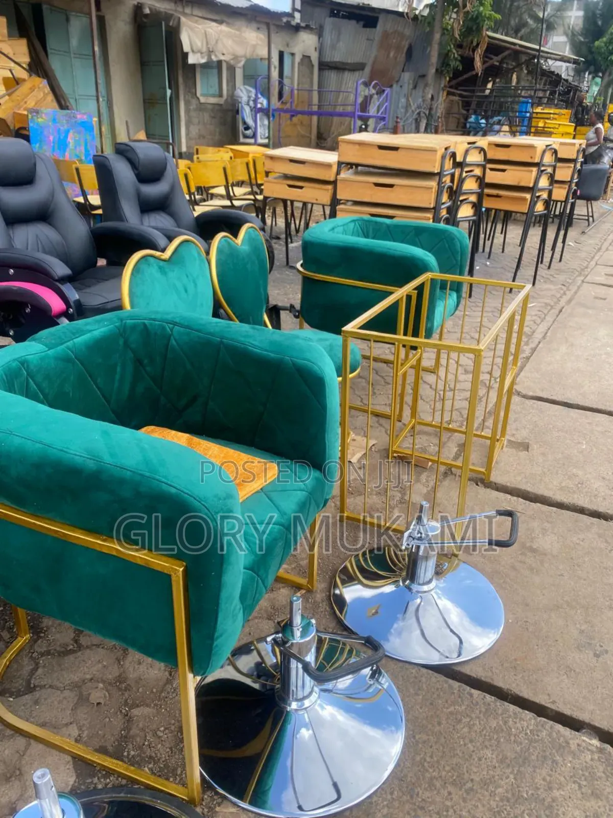 Green Manicure Chairs Coated Gold