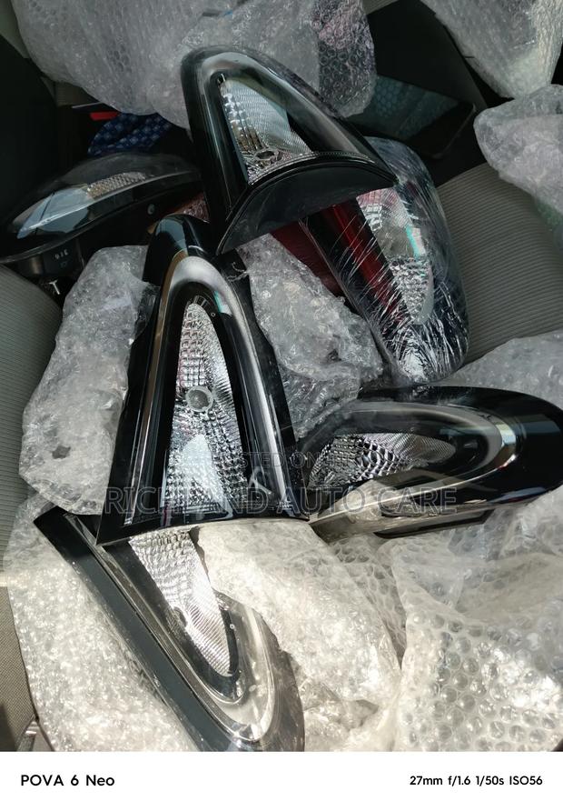 Sienta Bootlamp Clear 2015