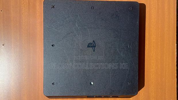 Chipped Ps4 Slim 1tb V9.00 - thumbnail 3