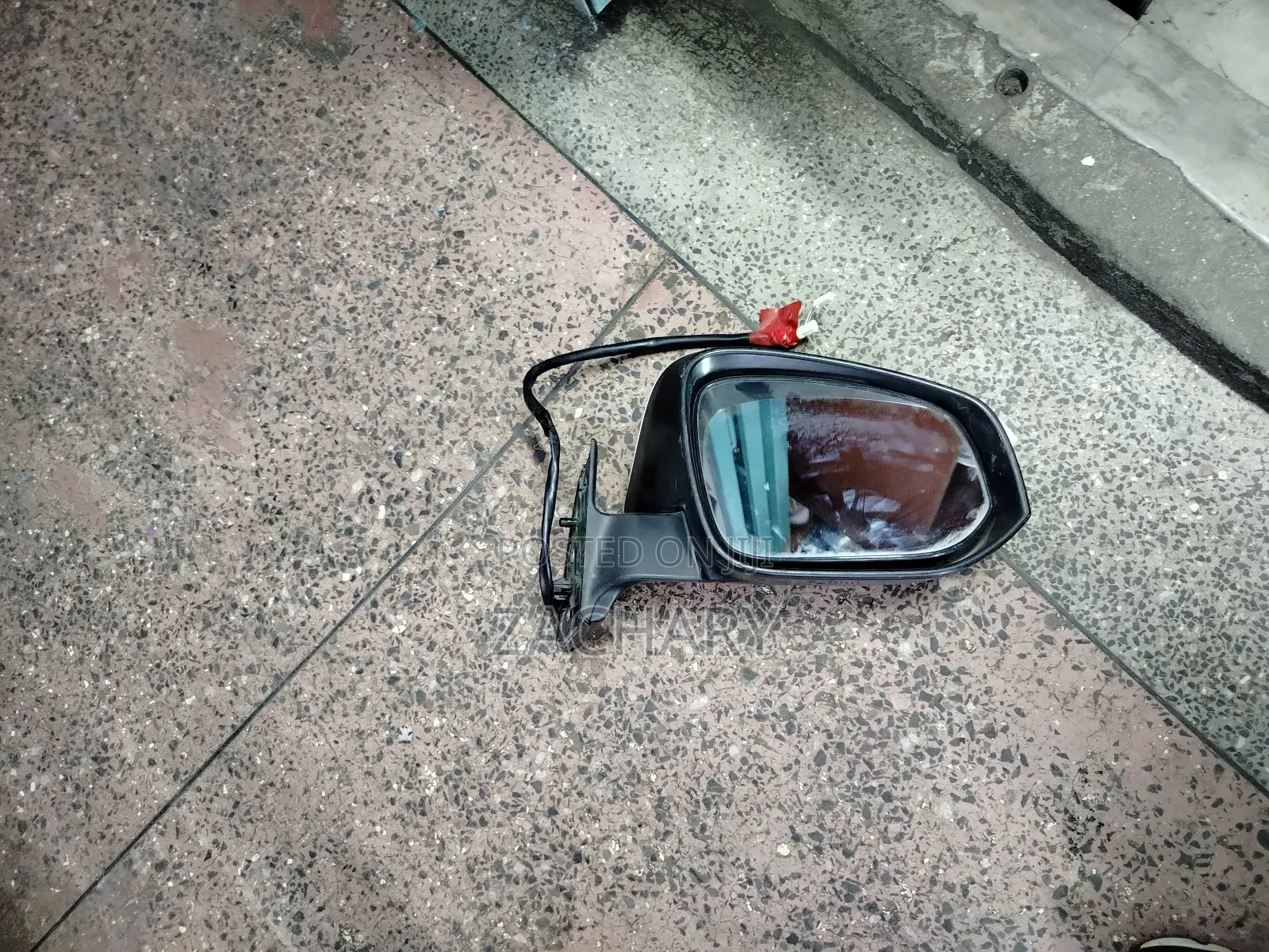 Side Mirror Voxy 2015