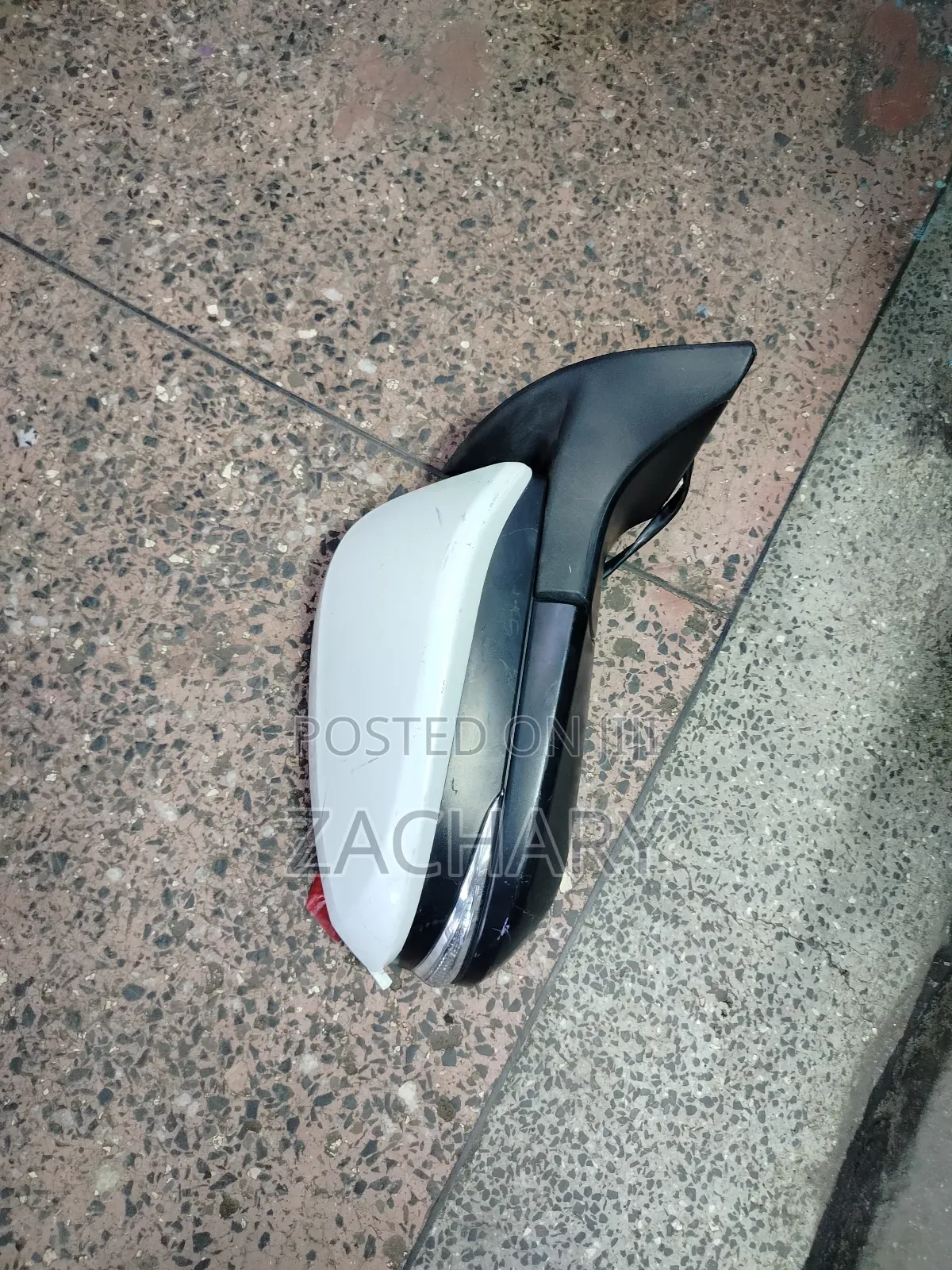 Side Mirror Voxy 2015