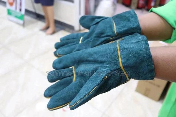 Short Leather Gloves Review - main view