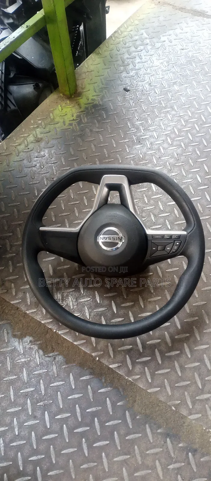 Nissan Note New Shape Streering Wheel Complete