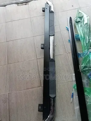 Hilux Vigo Side Steps Tube Type