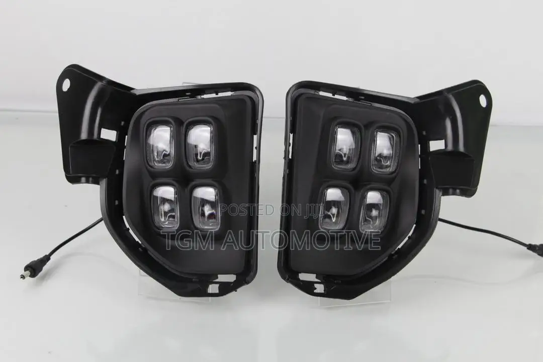 Fog Lamp Hiace 7l Led Bi-Colour