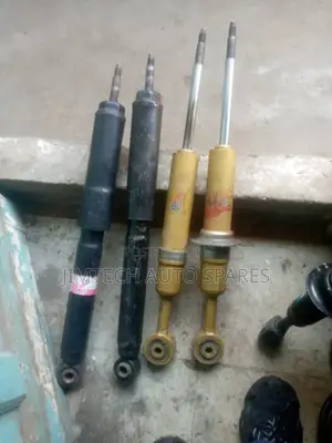Toyota Land Cruise V8 Shocks
