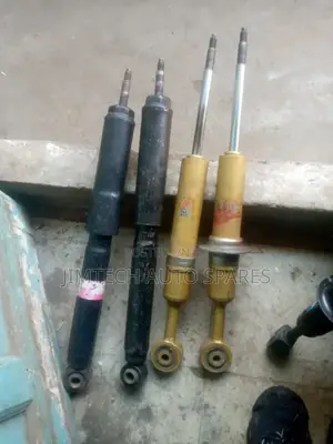 Toyota Land Cruise V8 Shocks