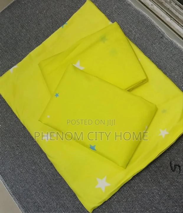 Queen Bed Bedsheet Set - thumbnail 3