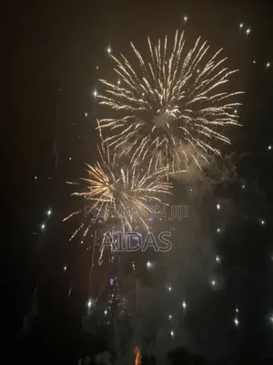 7pcs Roaring Rockets Fireworks