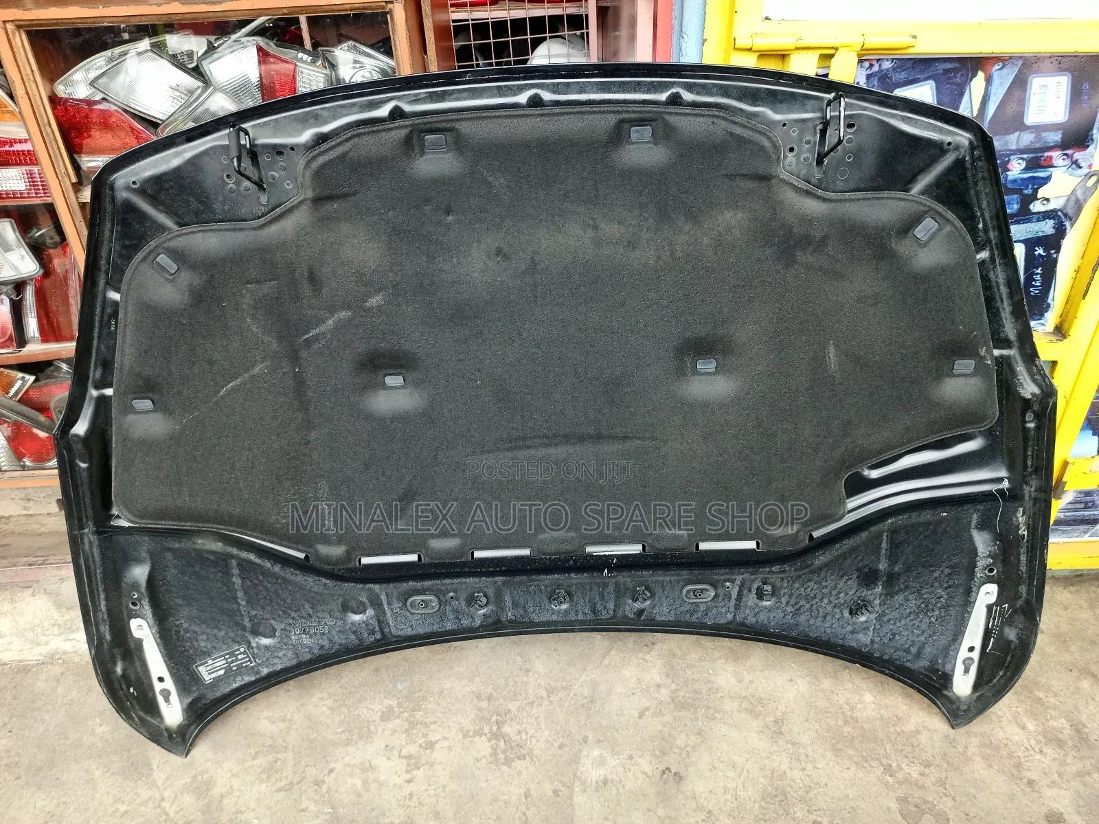 Bonnet Volvo S60
