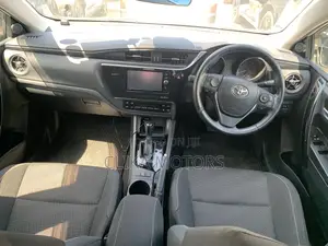 Toyota Auris 2017 Off white