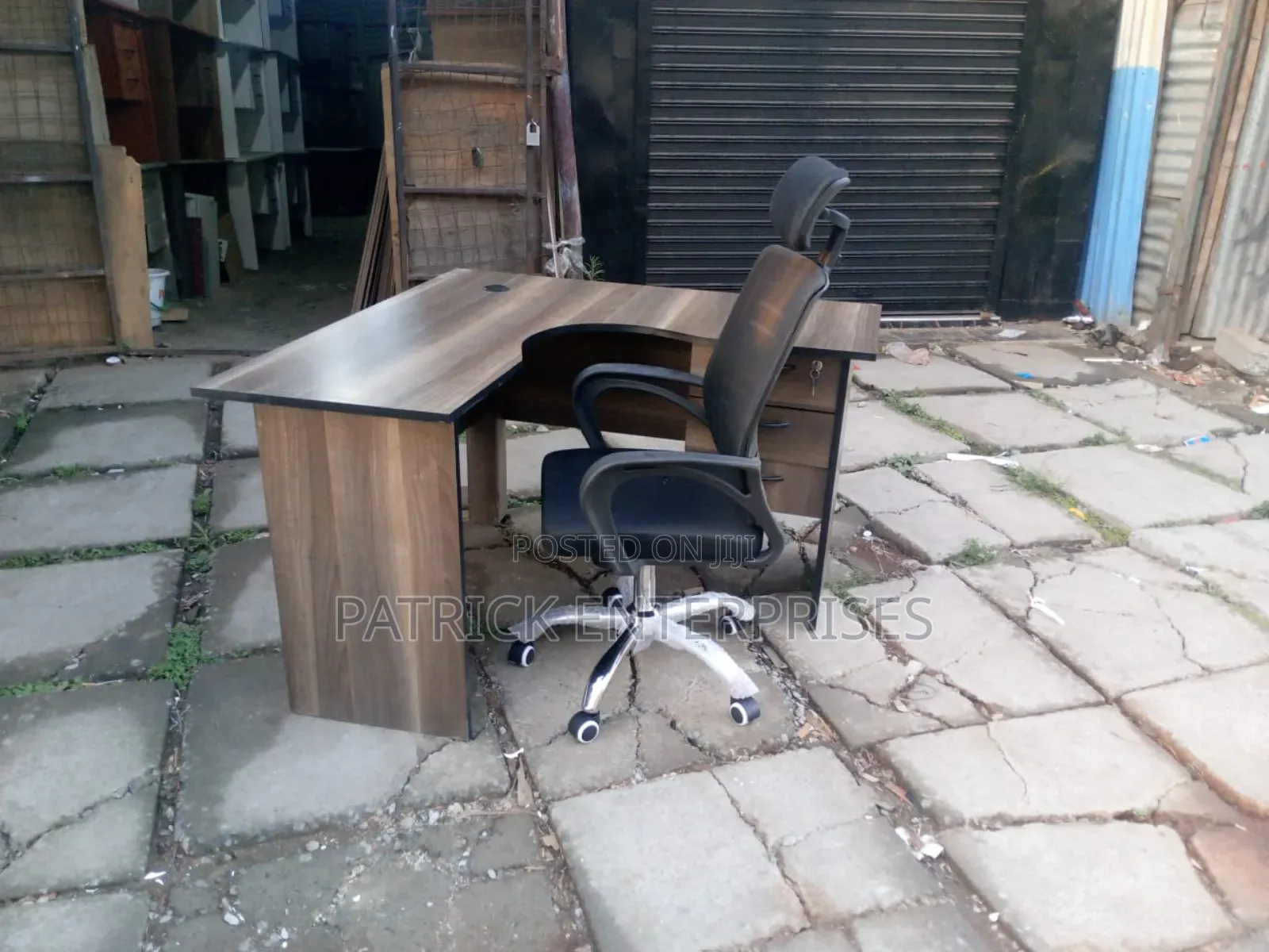 4 by 4 Shaped Desk Plus Ergonomic Fabric Headrest Chair
