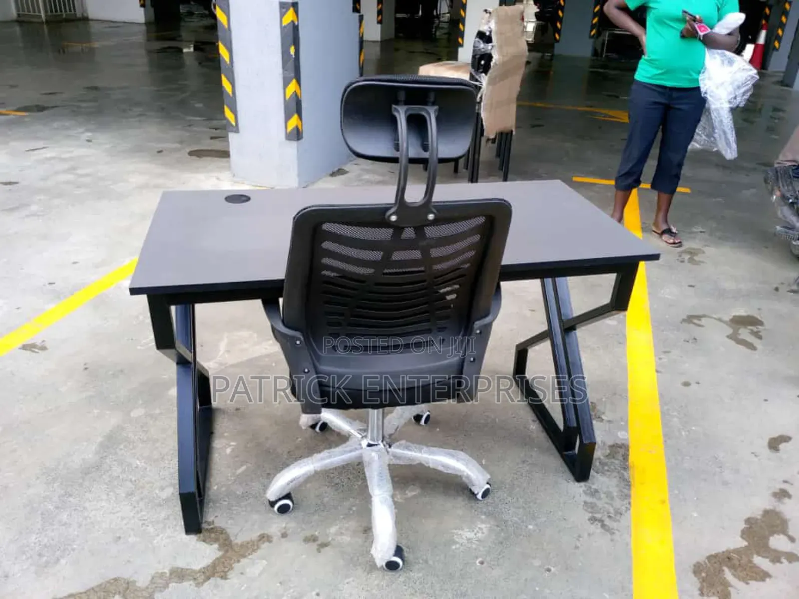 Modern Metallic Study/Office Home Desk Plus Headrest Chair