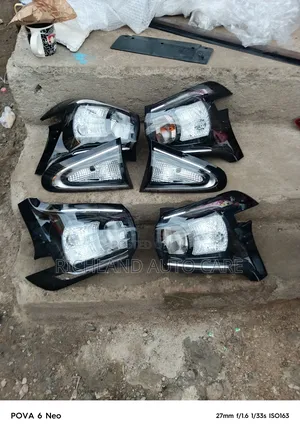 Sienta Taillight and Bootlamp Nsp170
