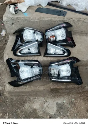 Sienta Taillight and Bootlamp Nsp170