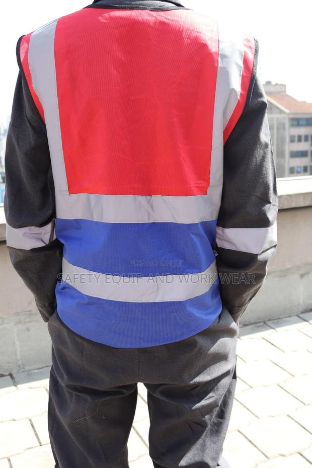 Class 2 Executive Vest With A Staff ID Pocket.(Two Colored) - thumbnail 3